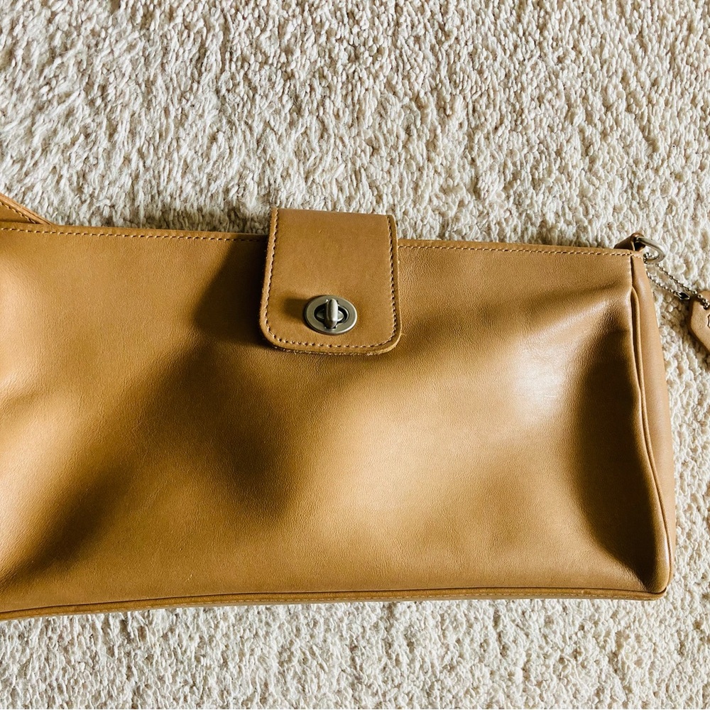 Coach Tan Leather Crossbody Bag vintage 9818 Penelope crossbody